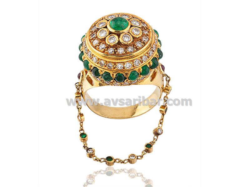 22K (916) GOLD DIAMOND and EMERALD RING