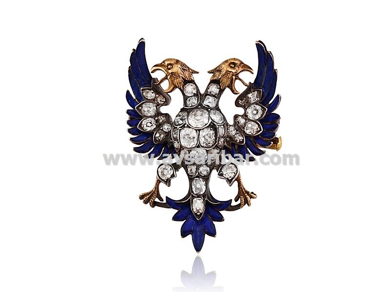 IMPERIAL RUSSIAN GOLD ENAMEL AND DIAMOND BROOCH